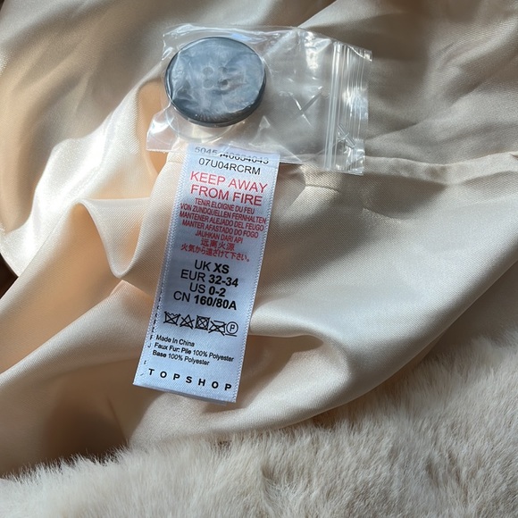 ✨ HOST PICK ✨ NWOT topshop fuzzy peacoat - Picture 7 of 11